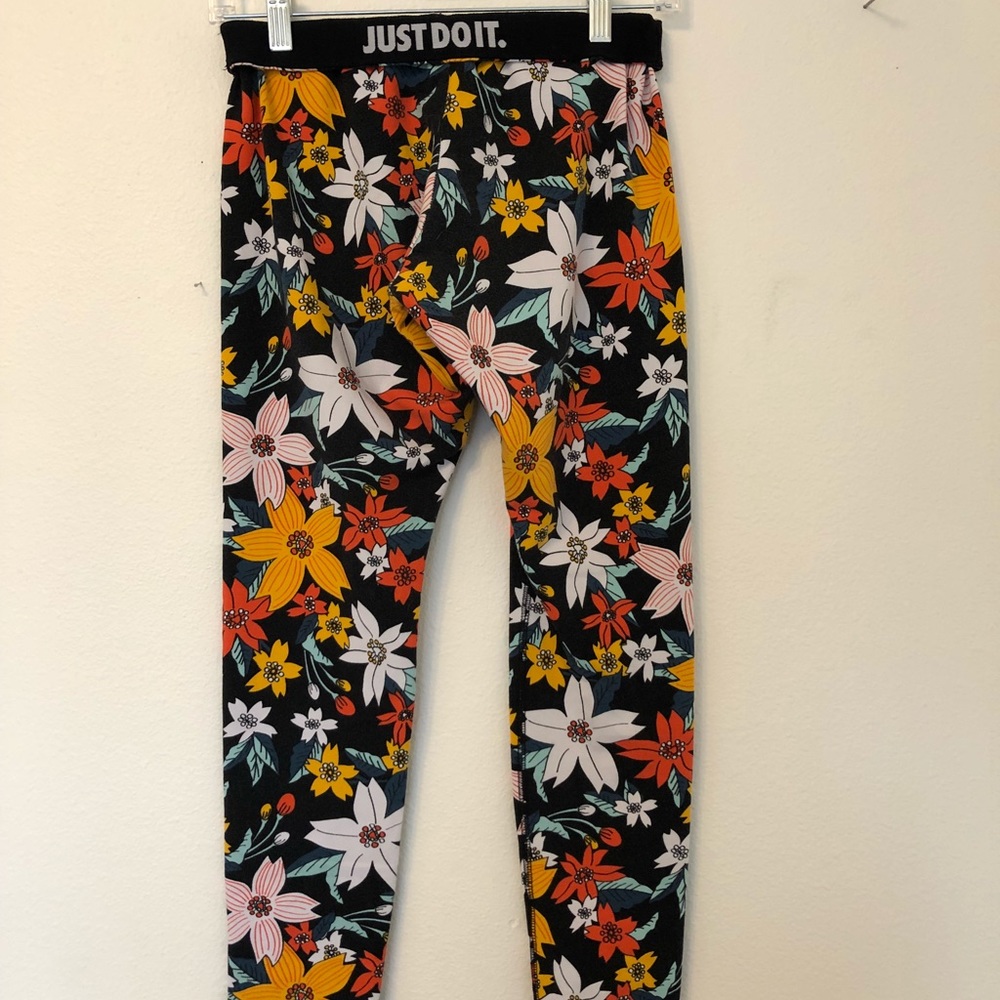 Nike leggings